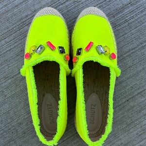 Schultz Neon Flats